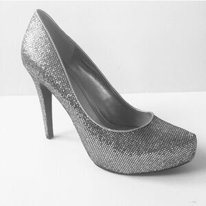 BCBGeneration Silver Glitter Party Pumps Heels 8.5